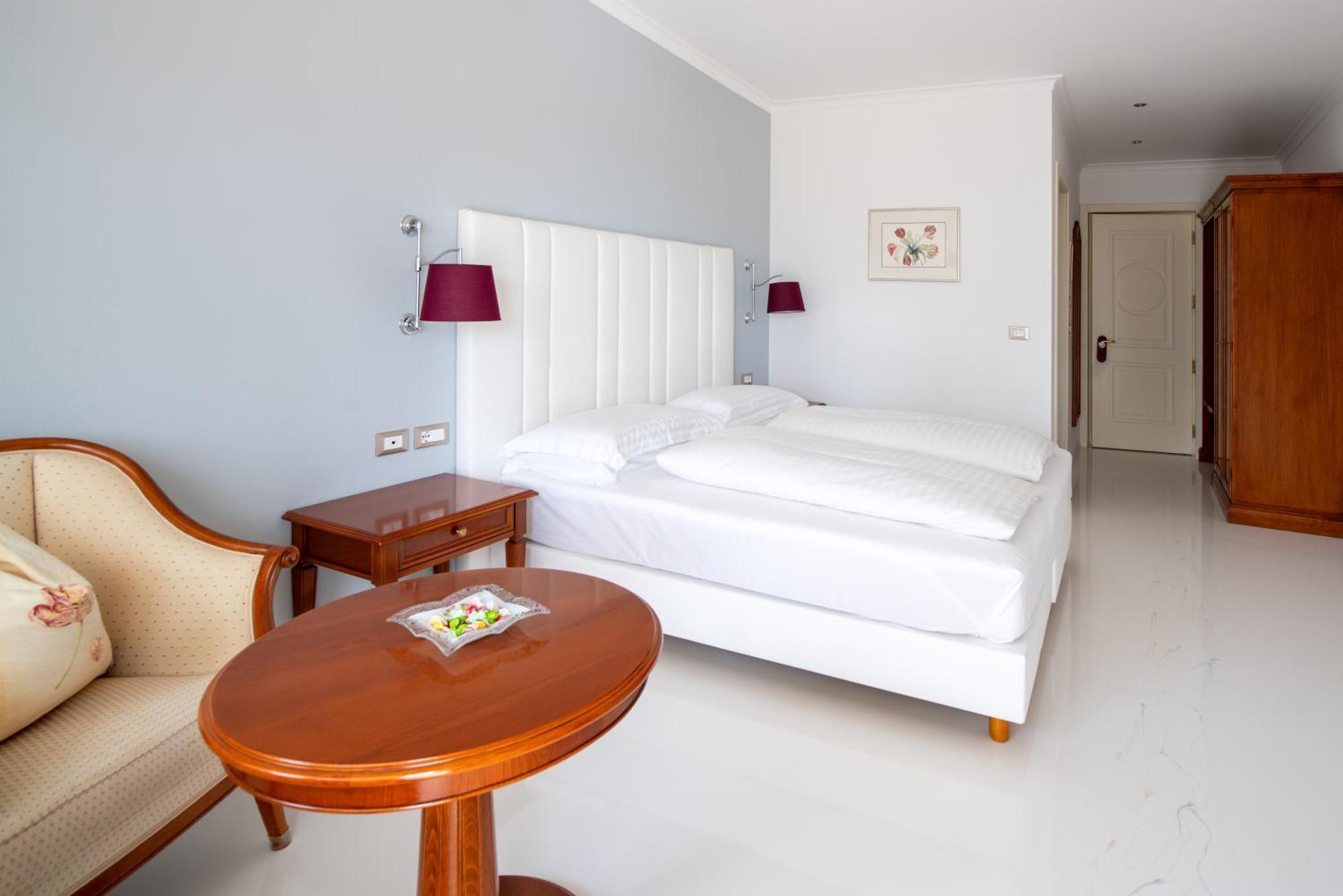 Hotel Aster Merano Exteriör bild