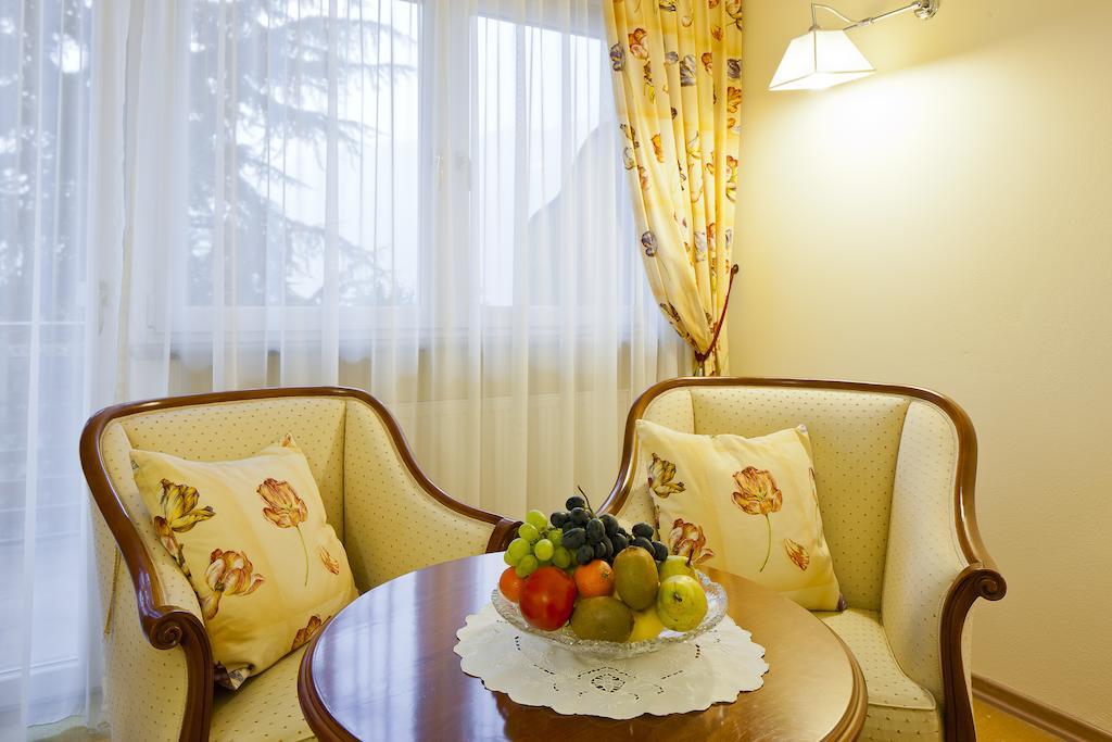 Hotel Aster Merano Exteriör bild
